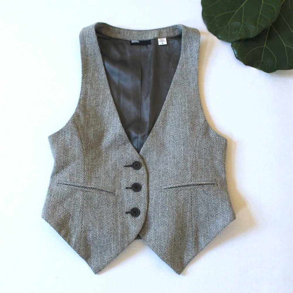 Urban Outfitters Women's Grey Vest w/ pockets